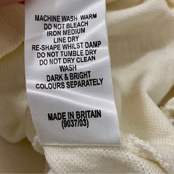 Burberry Polo Shirt XL - Picture 10 of 12